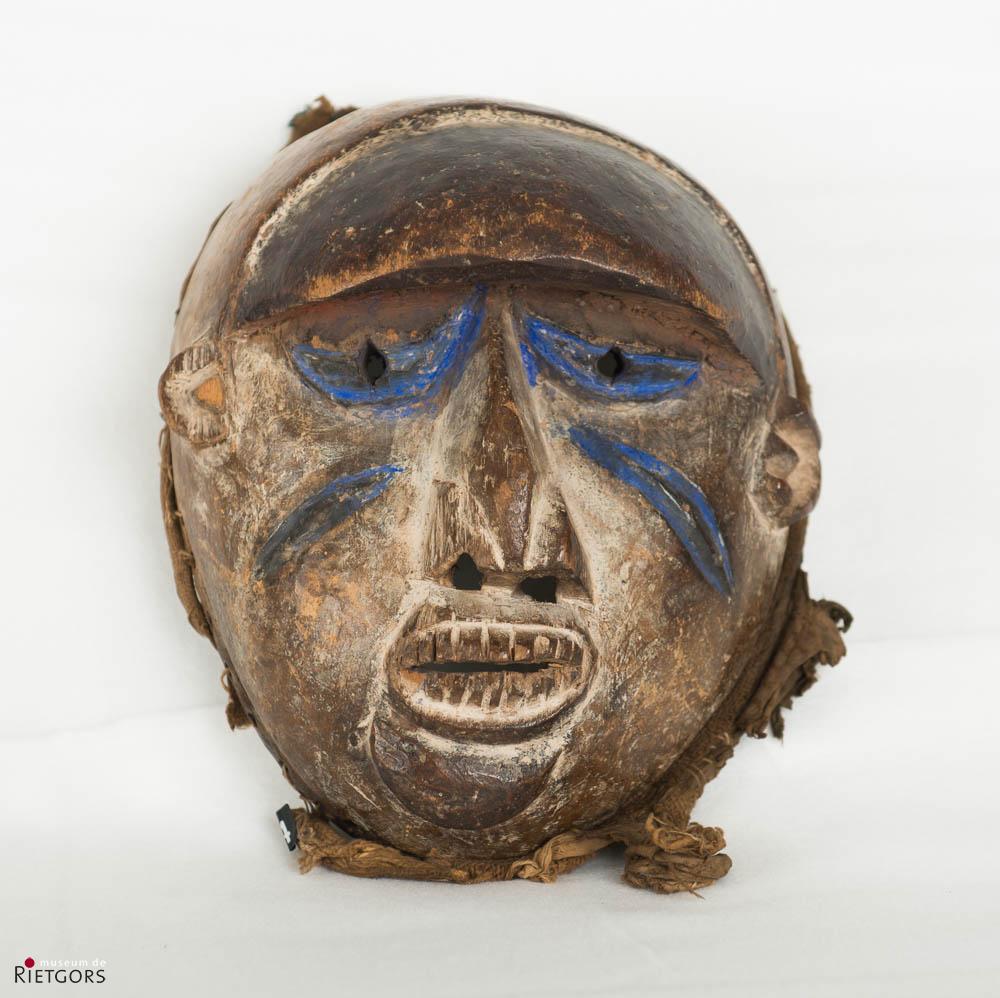 Afrika, Nigeria - Yoruba - Een beschilderd houten Dansmasker